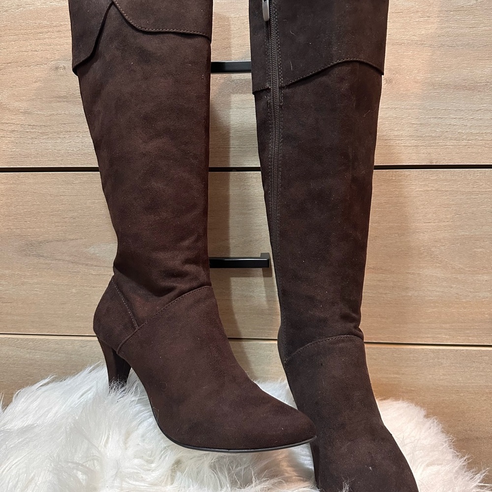 Pesaro Brown Suede Knee-High Heeled Boots New